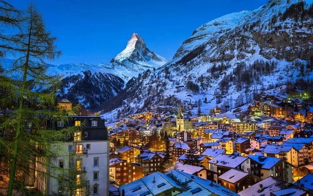 瑞士小镇送40万,求你来定居?_居民_撒丁岛_前往