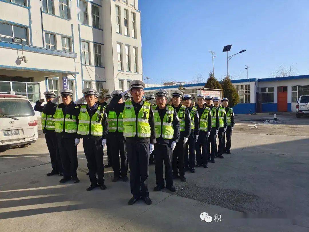 积石山县公安交警开展春季大练兵活动