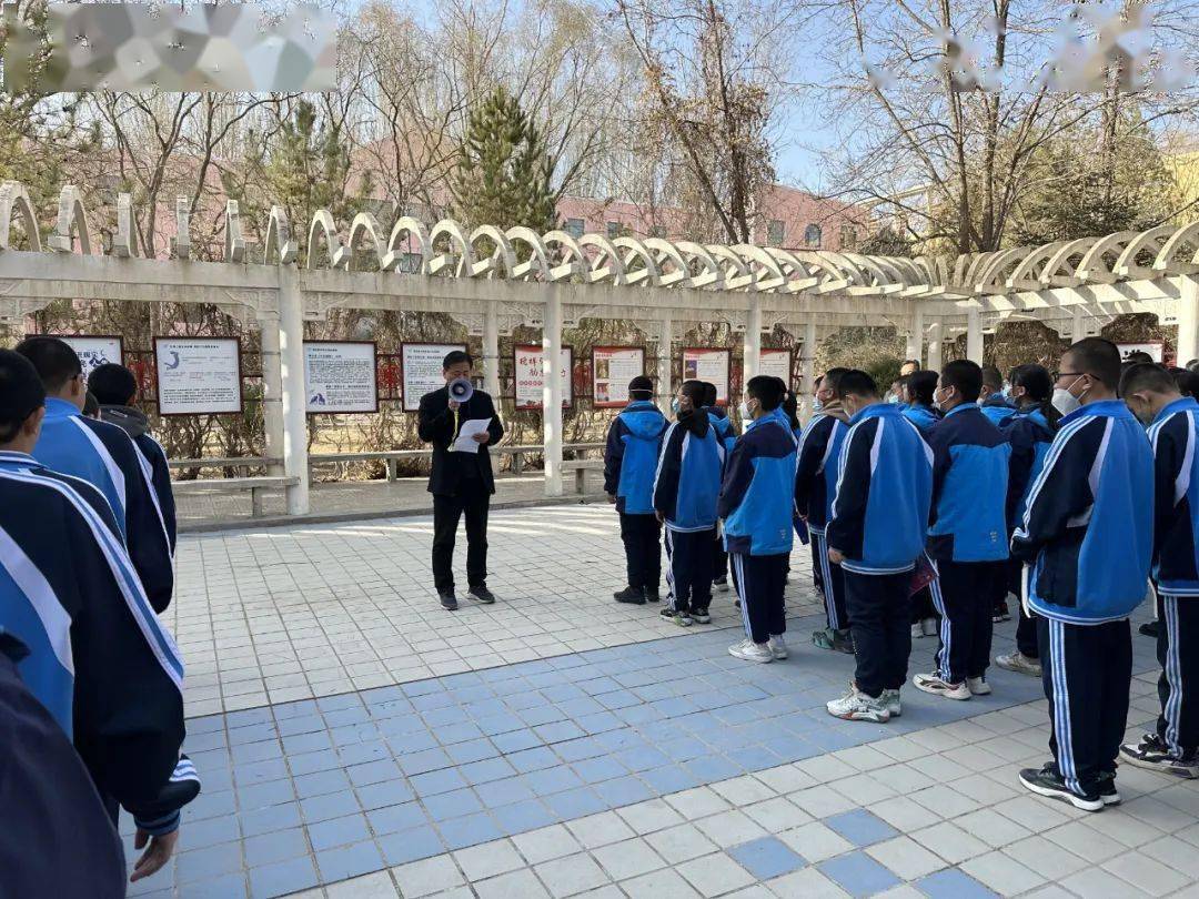 金塔县第四中学:开展防震减灾演练 共筑平安和谐校园_师生_应急_进行