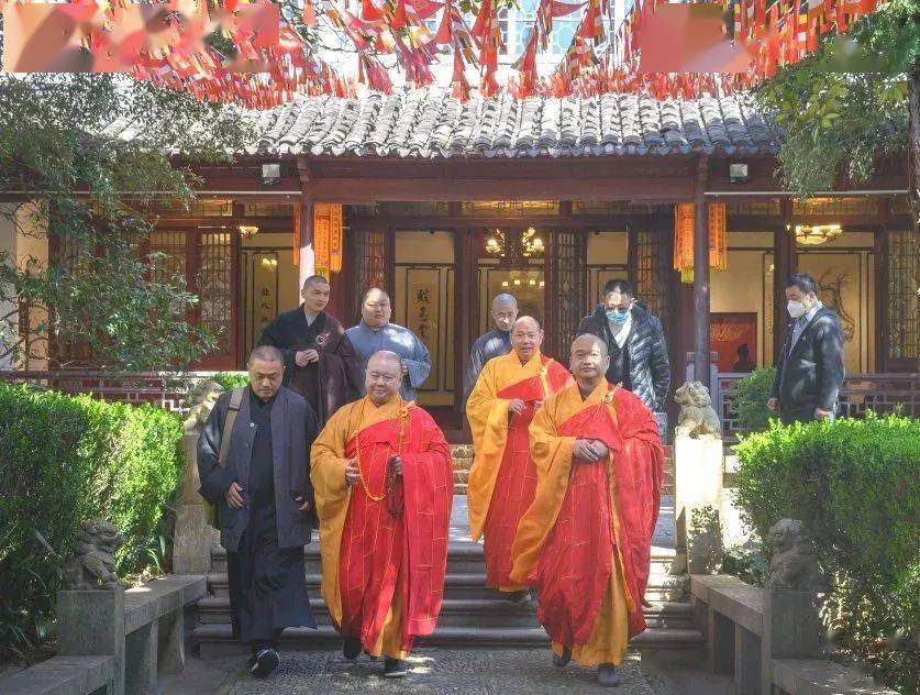 前往江苏常熟兴福寺塔林祭扫,追思与纪念真禅老和尚和玉佛禅寺诸位
