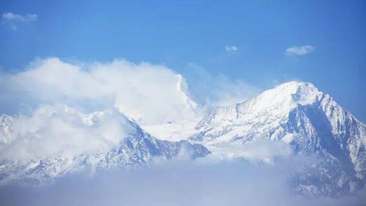 牛背山風光_山頂_攝影_雲海