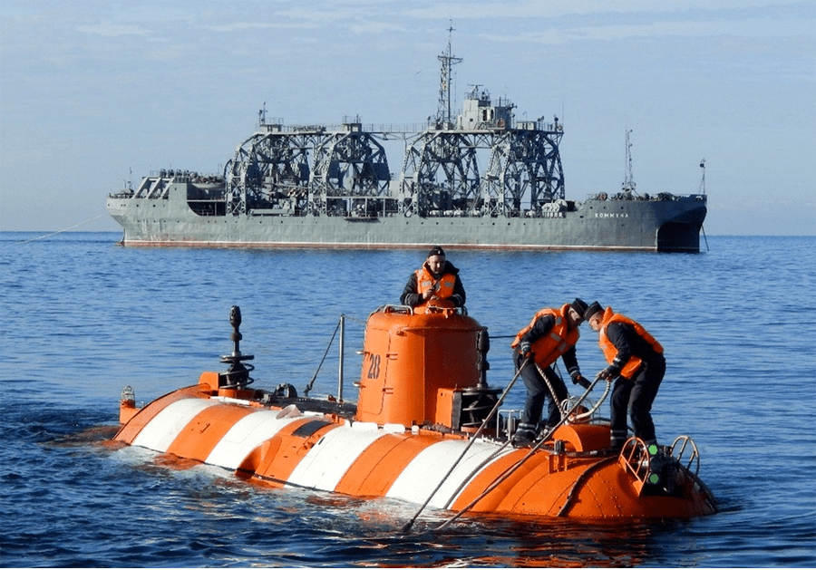 美国坠入黑海的无人机已找到，俄或派出110岁的潜艇救援舰打捞插图1
