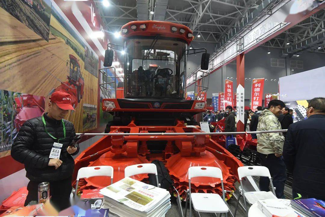 2021年度的全国农机展第一次在驻马店召开时,参展展品特色鲜明,具有较