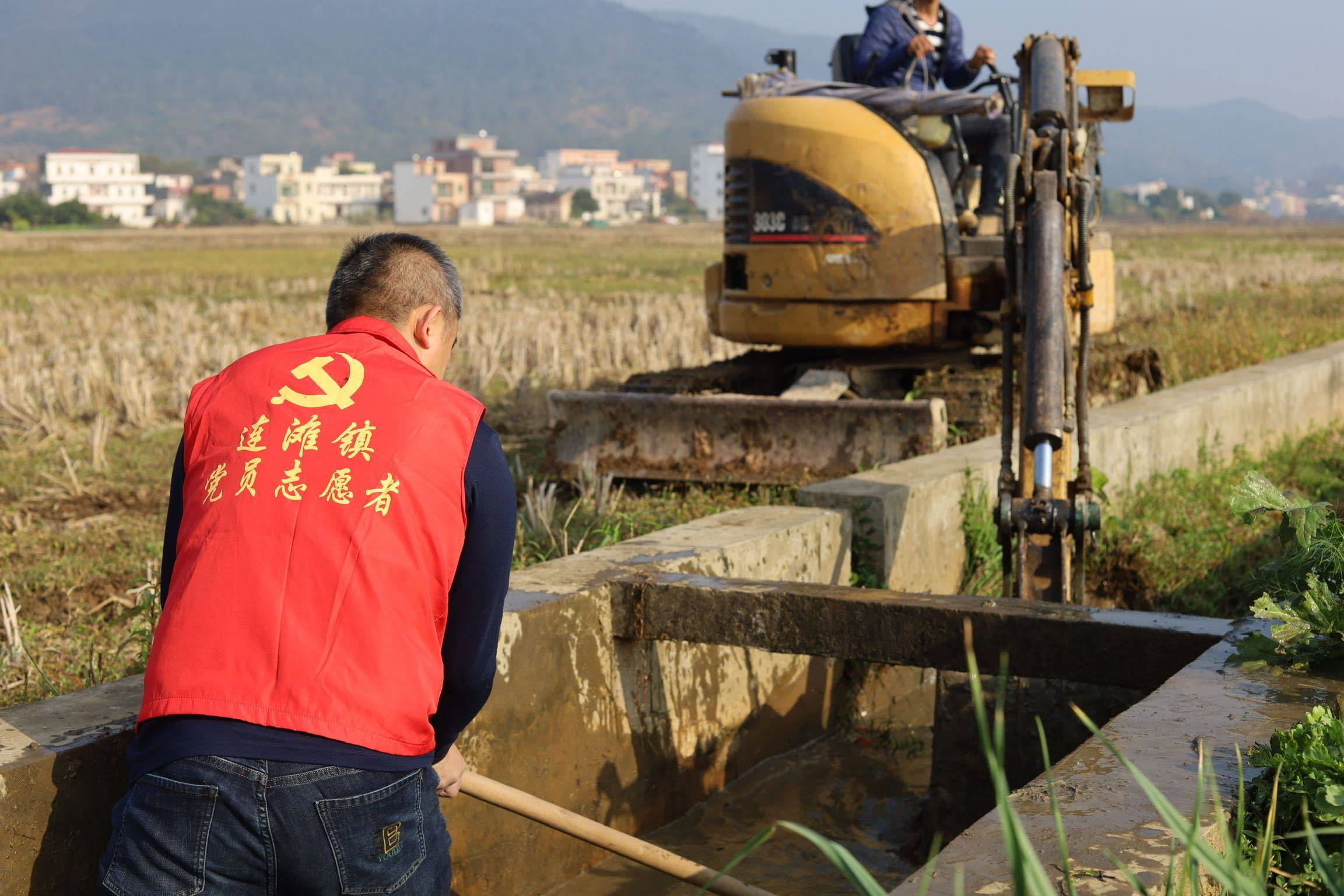 郁南连滩镇通渠引水助春耕_灌溉_周边_难题