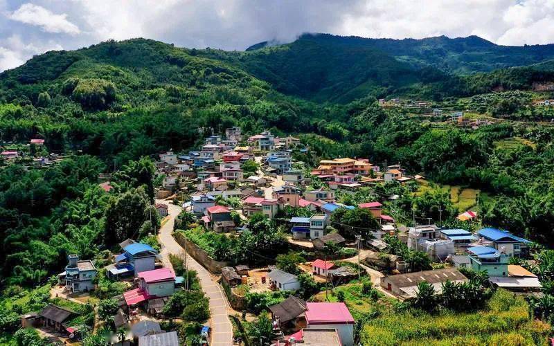 有一种叫云南的生活丨边境幸福村的"绿美时光"_磨憨镇_沧源县_建设