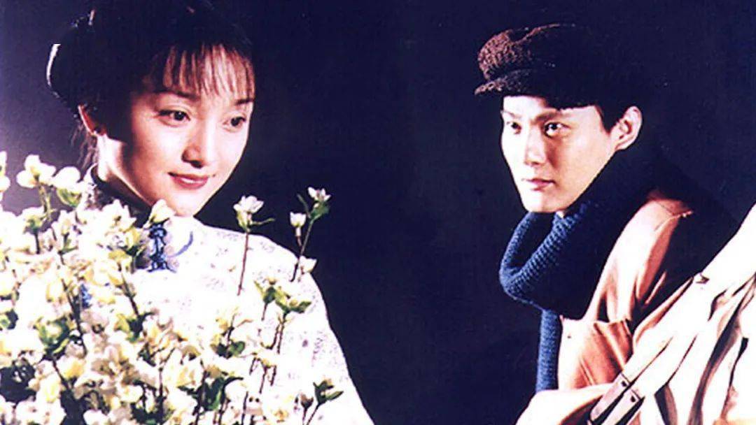 获得过金马奖最佳女主角的提名,还在当年年初凭借电影《烟雨红颜》