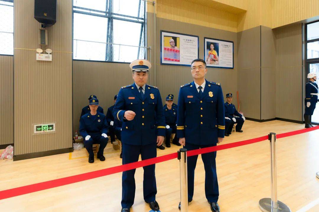向标兵学习 ——宁波支队举办"十大队列标兵""十大内务标兵"评选活动
