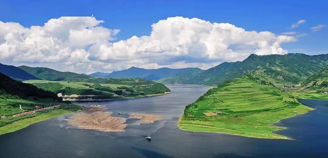 春游临江踏青赏花啦!_鸭绿江_地址_花山镇