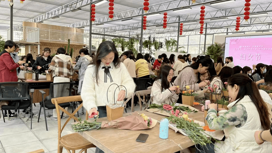 超10万人存眷！今天，张湾那场活动太火了