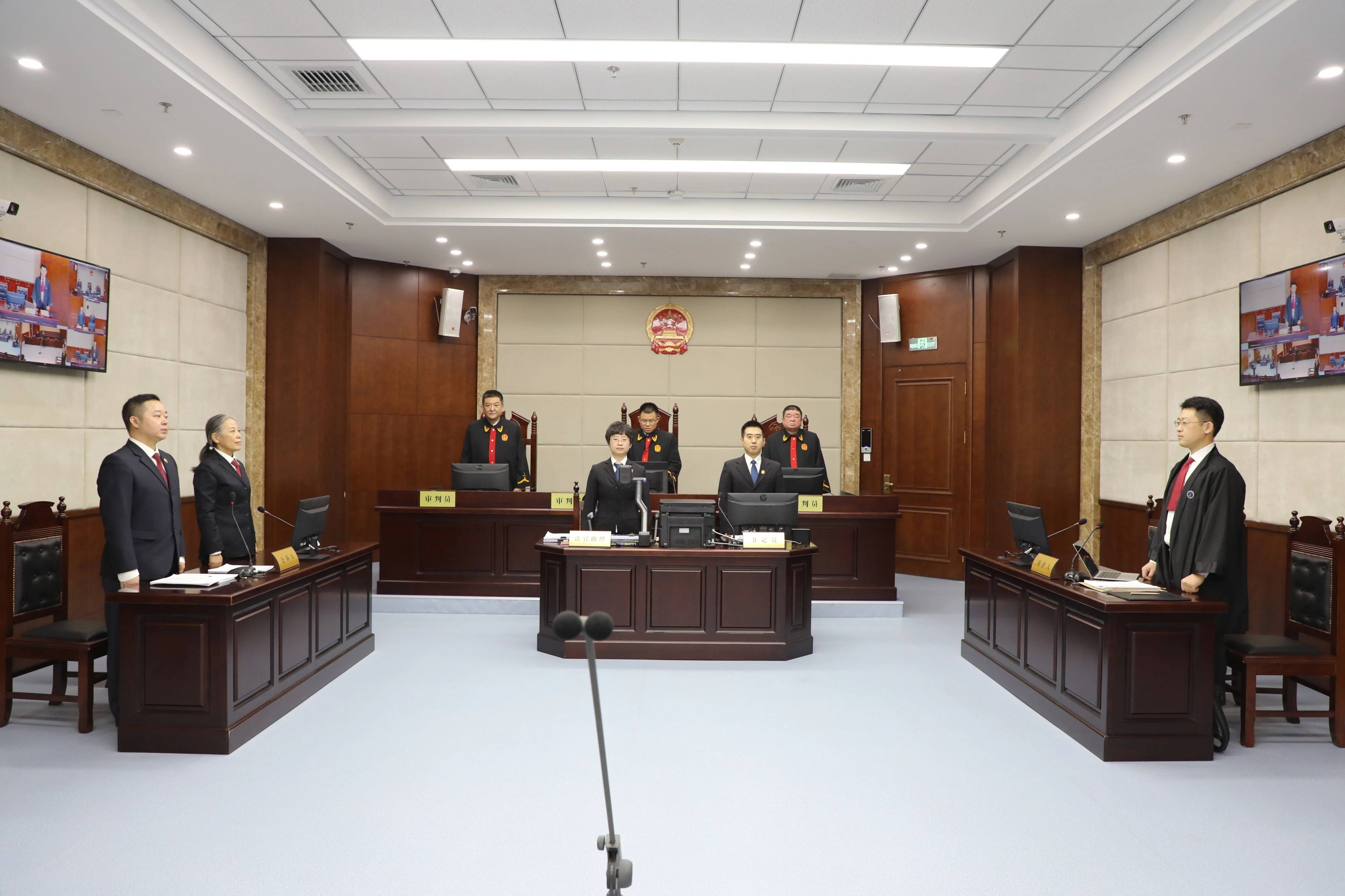 黑龙江省市场监督管理局原副局长郭杰获刑十年六个月_被告人_七台河市