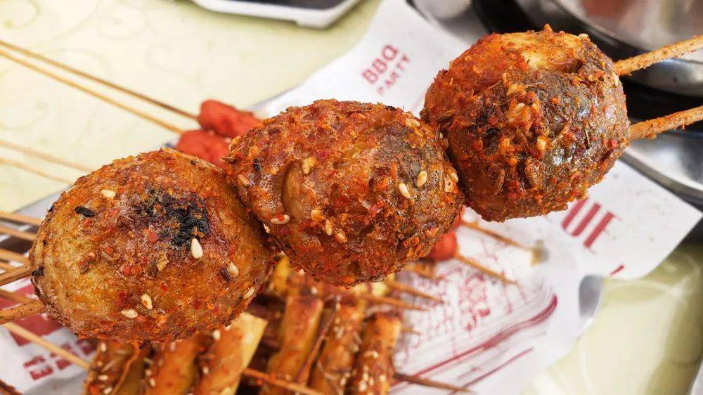 隐藏在门头沟角落里的东北大烧烤!生蚝1元一只,扎啤无论喝多少每桌只