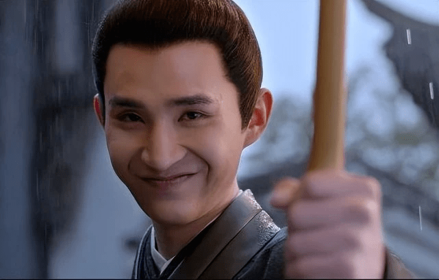 歪嘴笑的情绪表达