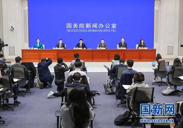 国家网信办：整治自媒体乱象，全面清理伪造场景、编撰细节短视频