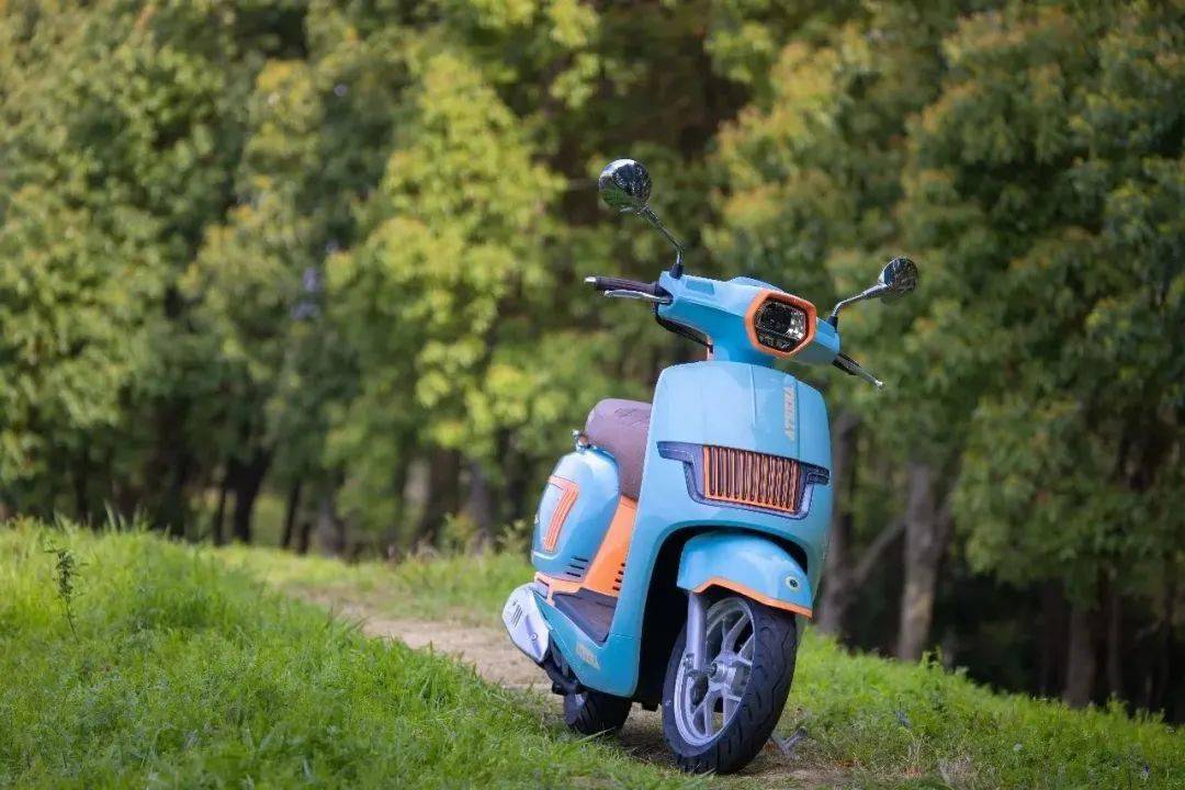 11980元 | 全新机车品牌雅典娜携旗下首款150cc水冷