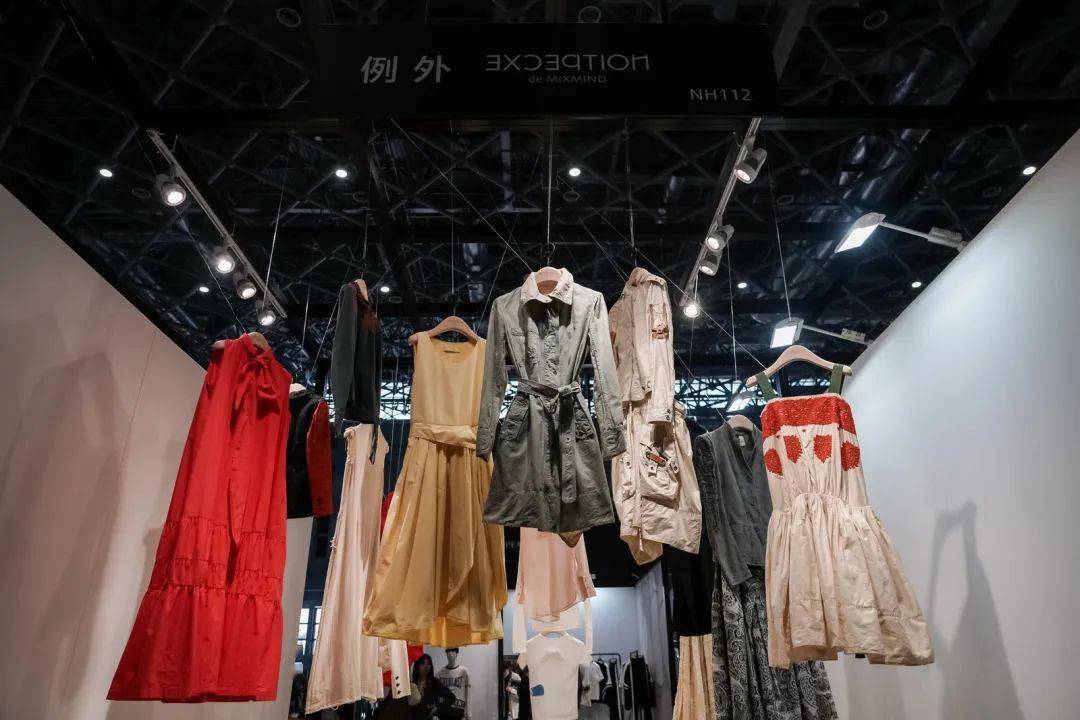 chic 2023(春季)首日观众破70,000人次_服装_企业_产业