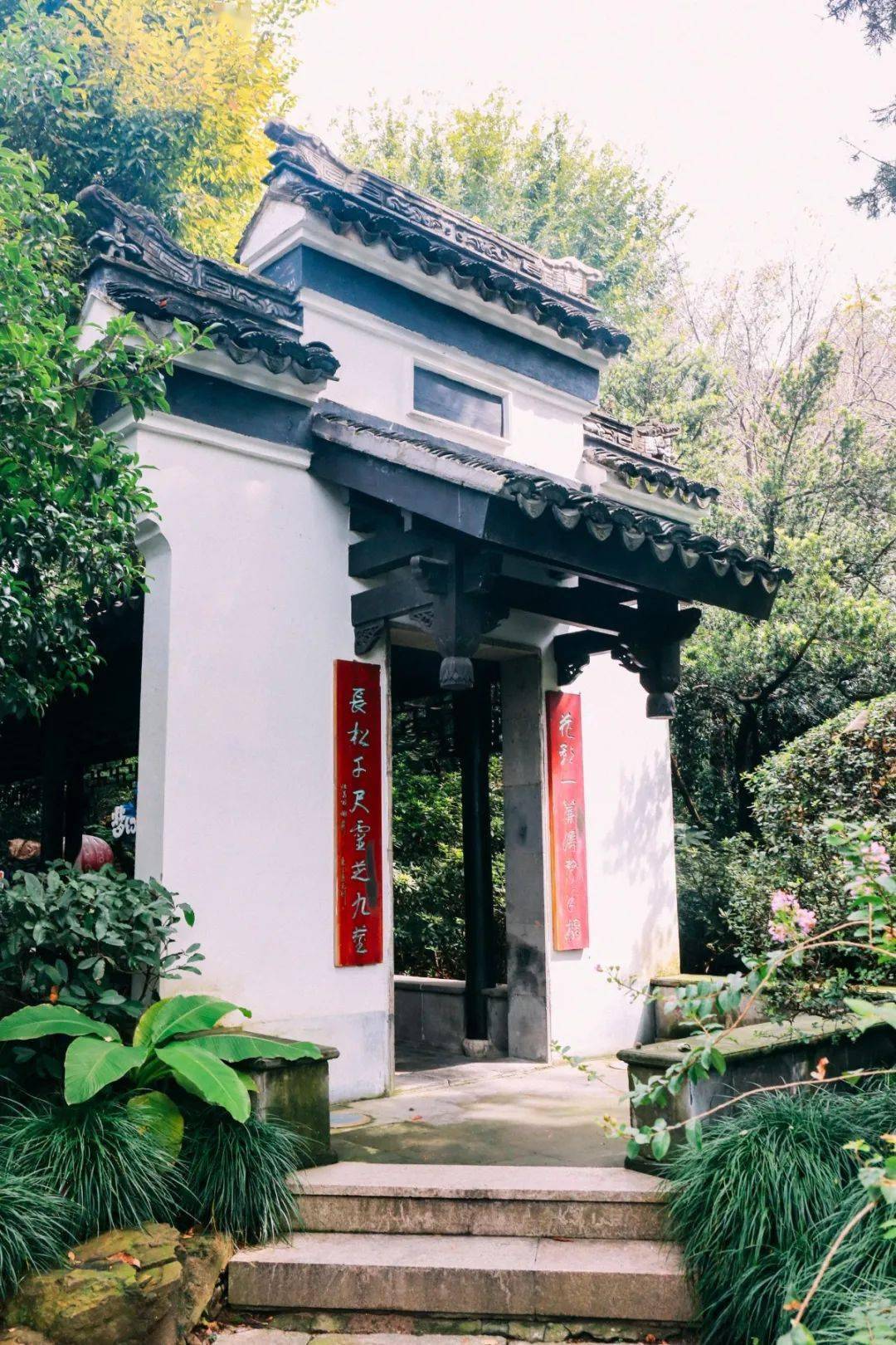 红梅公园里的那些楹联