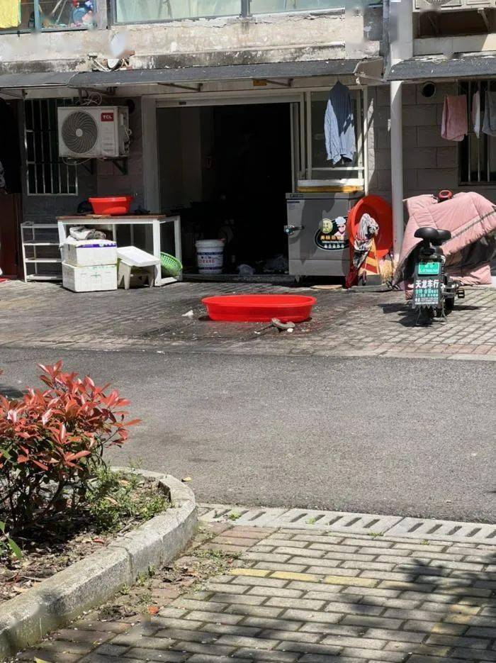 溧阳气象刚刚发布预警◇大溪水库现状◇避雷凤凰路天猫养车149精洗