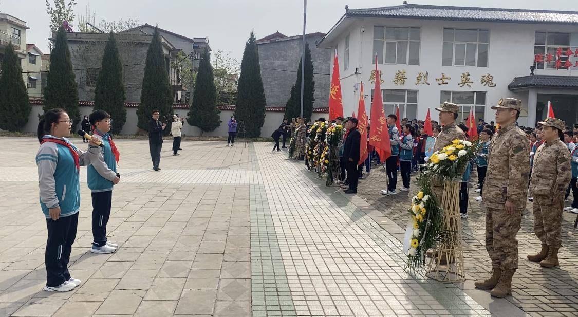 鞠躬、献花、敬酒！百万国人祭奠卫国戍