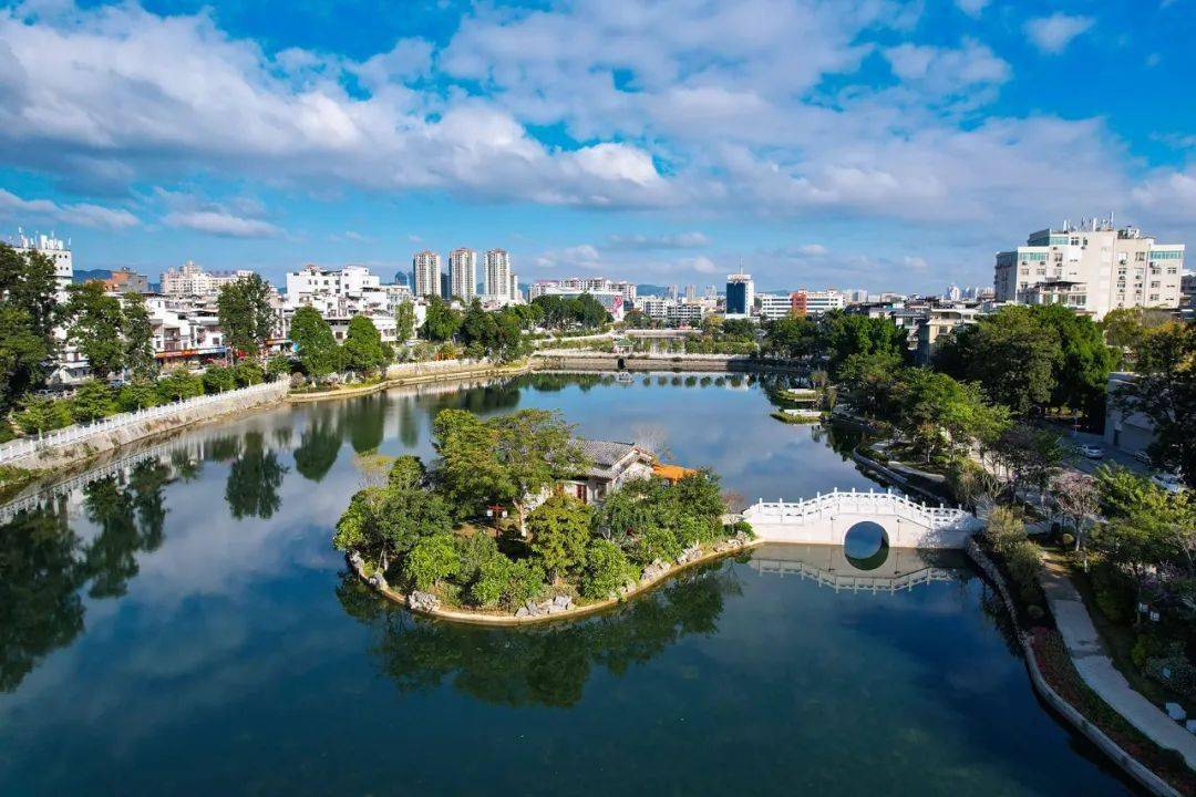 市儿童公园,市图书馆,东源县科技馆,龙川县绿油花果树小镇,紫金县大