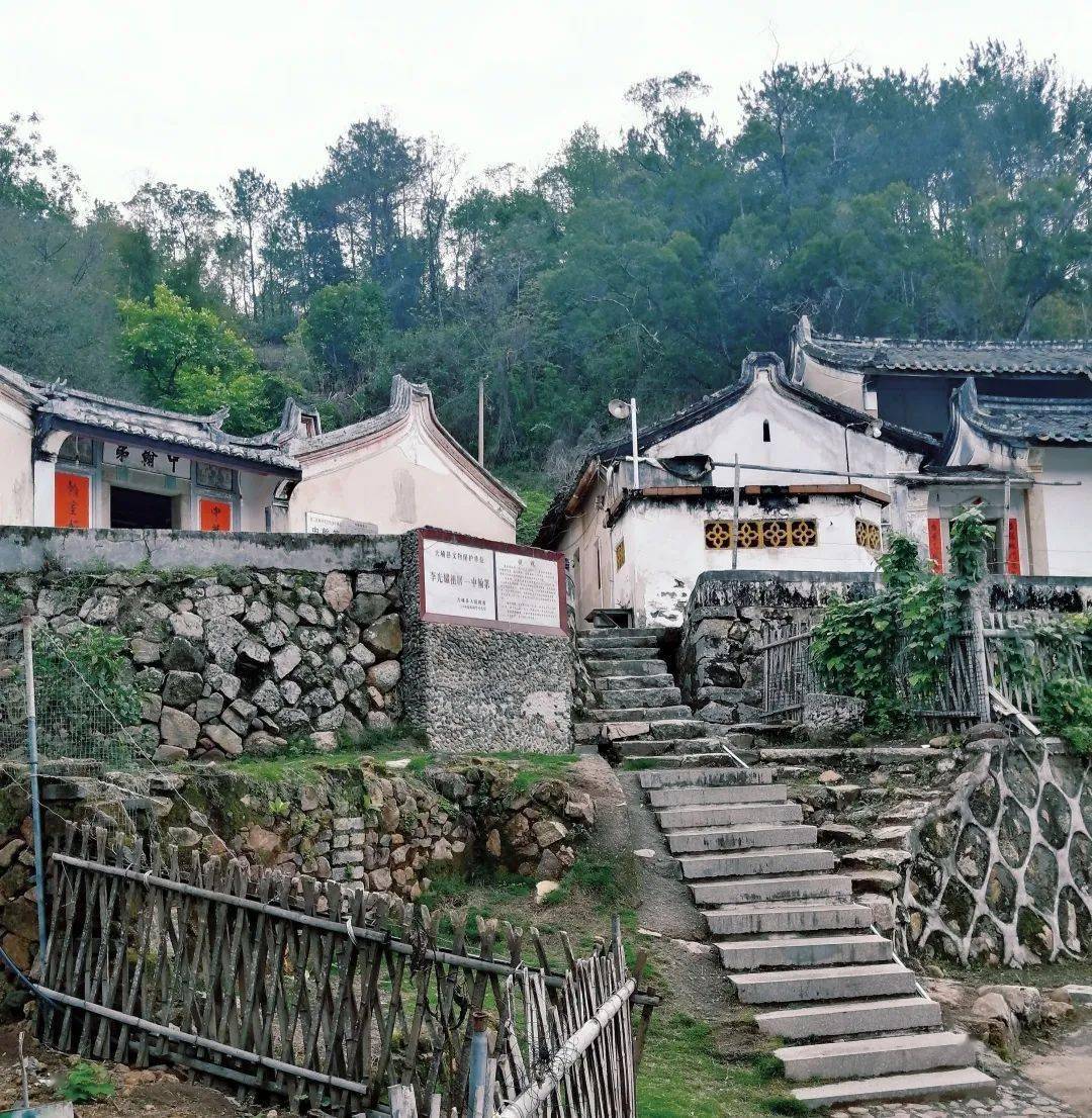 周末去哪里丨领略人文风采,一起到大埔高陂镇寻访李光耀,田家炳的祖