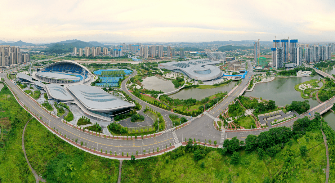 蓬江加速挺进高质量发展千亿gdp强区!_工程_江门市_产业