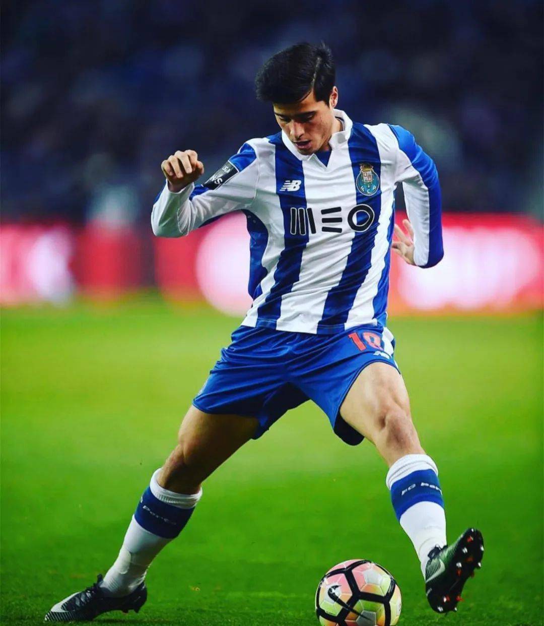 小镇青年特谢拉,疯狂跳槽来申花|史记_利物浦_克洛普_葡萄牙