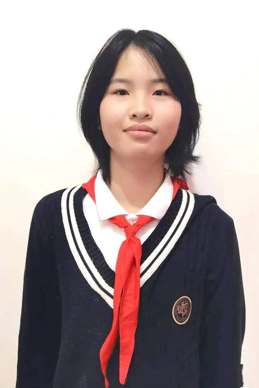 张家祯同学学习努力,乐于助人,富有责任心,勇于克服学习和生活中的