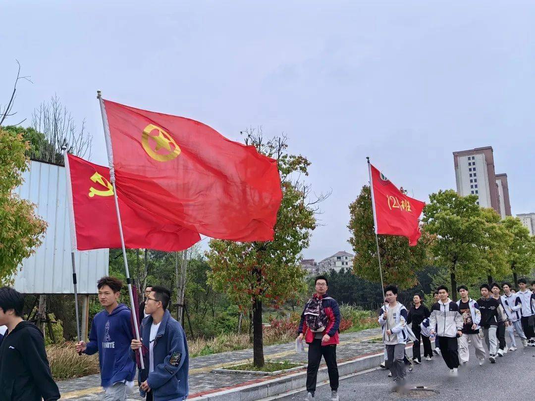 【本地】永豐二中開展清明祭英烈暨高三年級遠足活動_革命_先烈_鄒