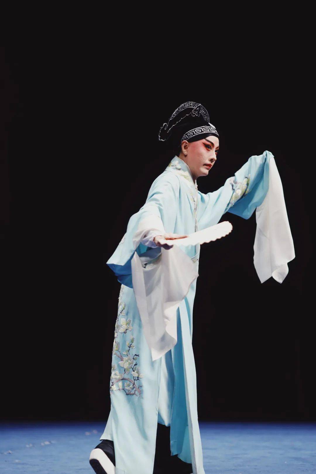 惊醒的花园——昆曲精华版《牡丹亭》编剧手记_杜丽娘_因为_张弘