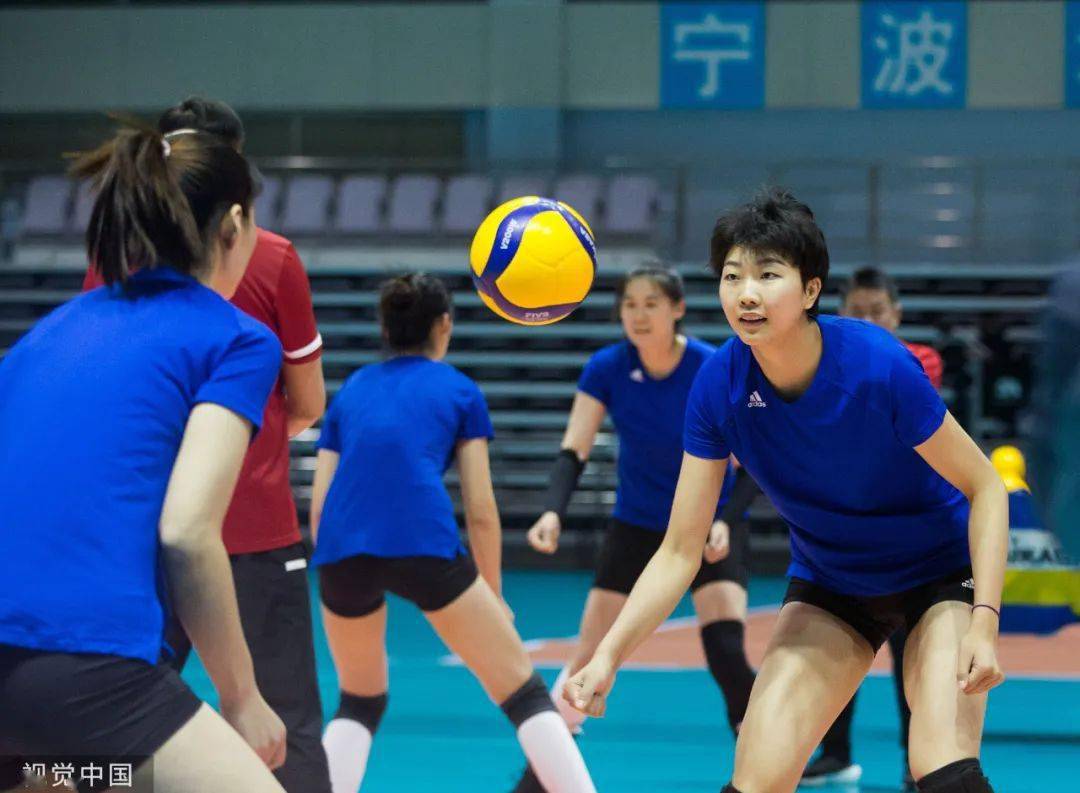 中国女排转训福建漳州_进行_比赛_工作