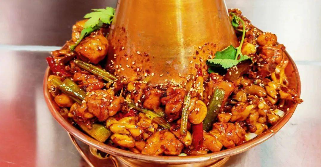 门头沟新开霸气东北火锅鸡!豪横吃鸡吃肉,还能免费涮菜!