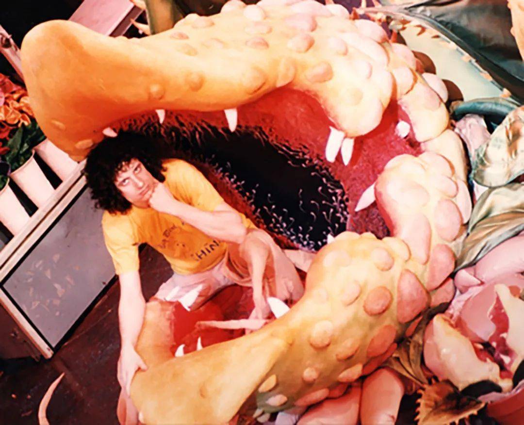 那年的奥利弗奖最佳男配角,是7个男人和1只老虎_操偶师_舞台_因为