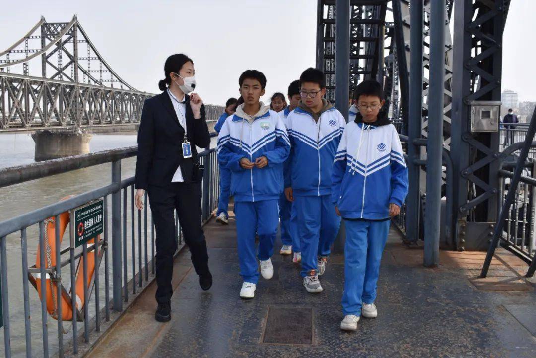 传承红色基因 纪念革命先辈——辽阳一中西藏班组织2021级师生前往