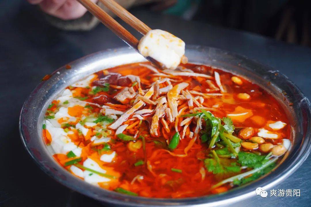 更多美味74老五鸡丝豆花面:云岩区瑞金北路94号陈老八鸡丝豆花面