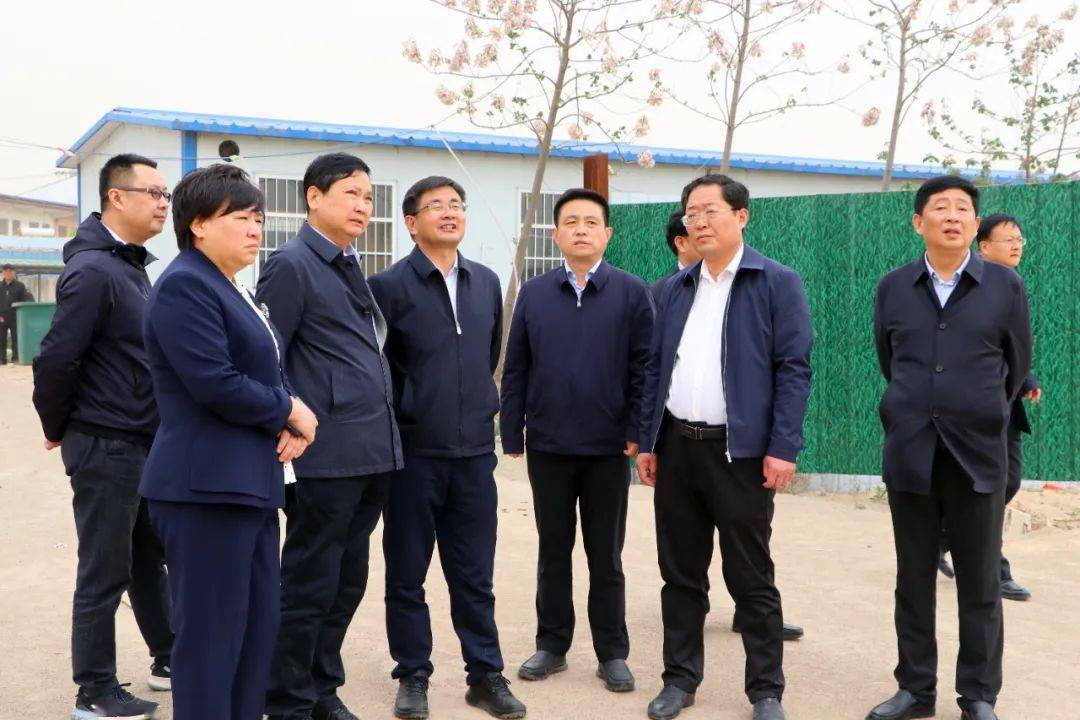 4月11日,副市长聂长明深入台前县以"四不两直"方式开展违法违规占用