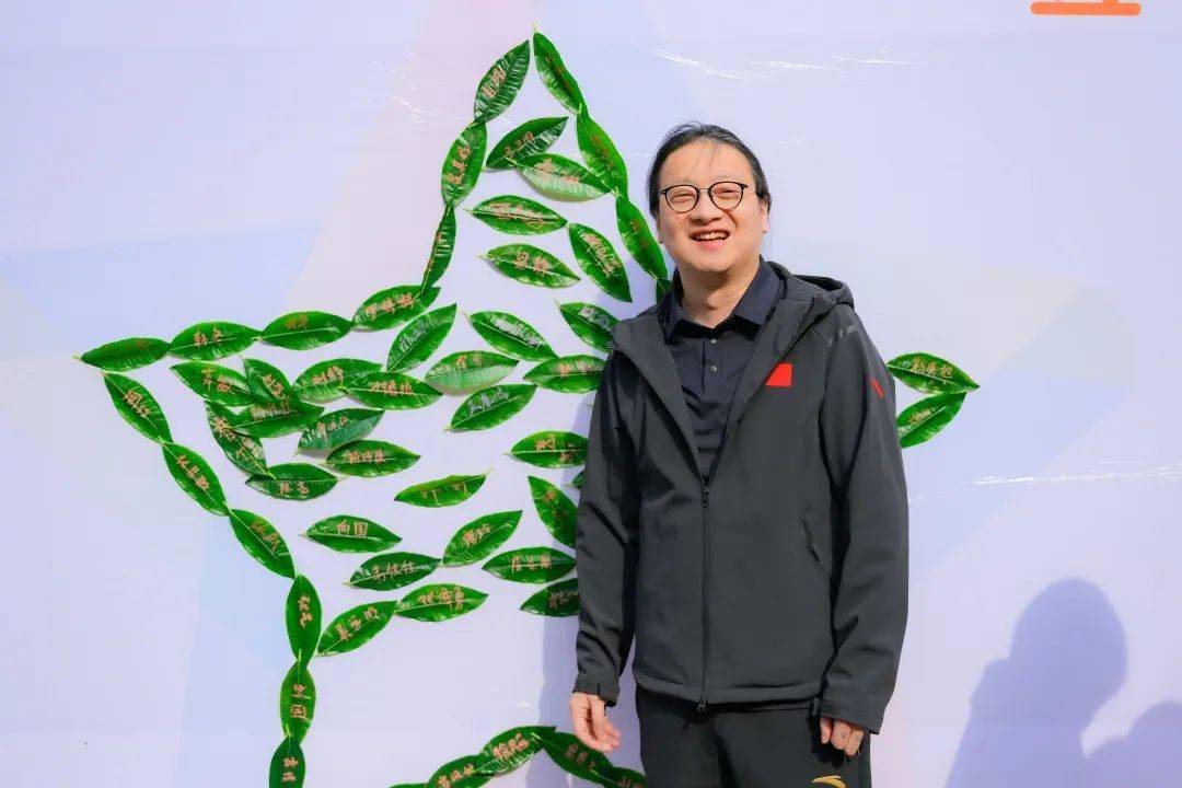 本次发布会邀请了历届校长,杰出校友,区域共建单位,家长志愿者等社会