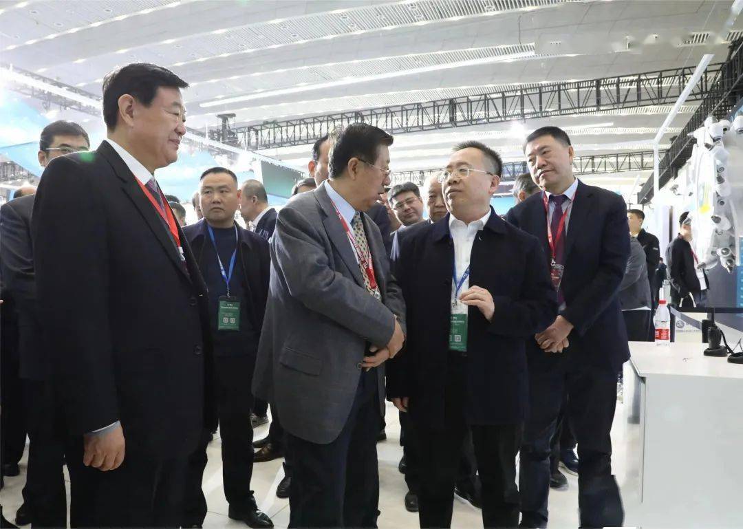 打造高端数字化产品 赋能智慧矿山建设_设备_输送机_装备