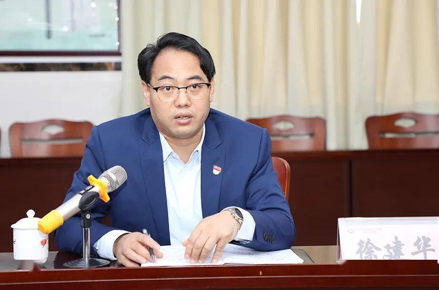 广州中医药大学茂名医院党委副书记,院长徐建华主要从建设中医特色