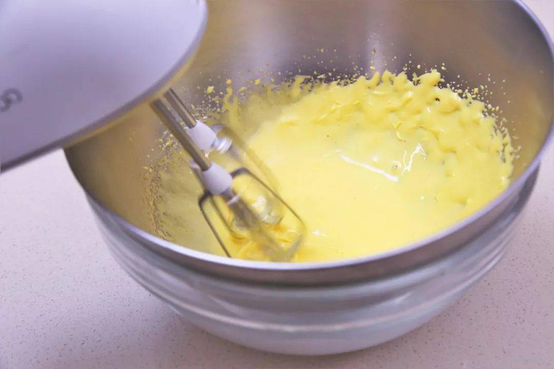 芝士蛋糕和海绵蛋糕的完美结合,吃到满嘴留香停不下来_冷藏_面糊_表面