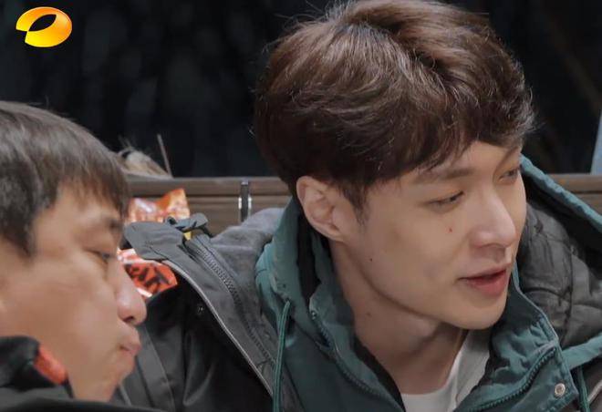 第五季,张艺兴很少和蘑菇屋的小伙伴们互动.