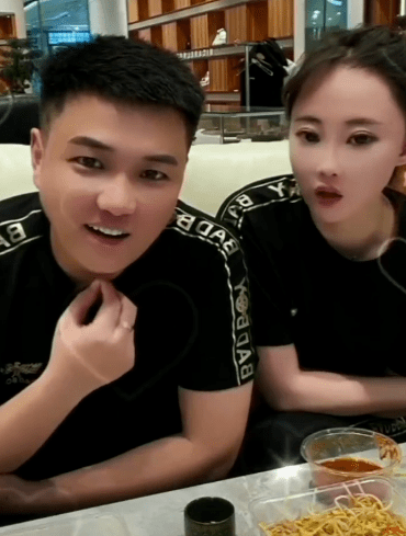 白小白媳妇透露跟白小白相识于08年圣诞节!_龙盘_复合_时候