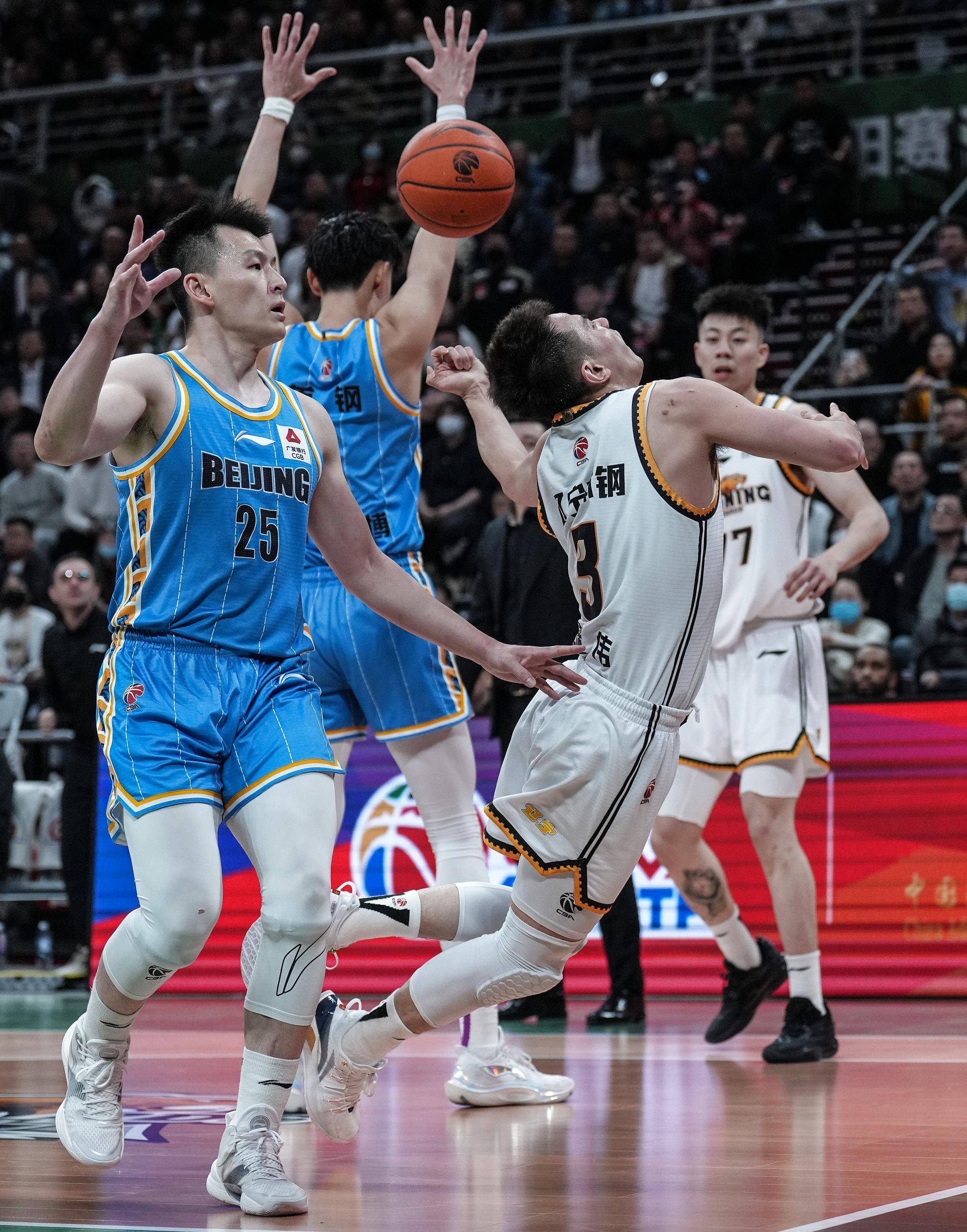 (体育)篮球——cba季后赛:辽宁本钢胜北京首钢_比赛_新华社_潘昱龙