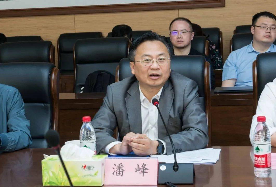 4月16日上午,安徽省工业互联网专家咨询委员会第一次全体会议在合肥