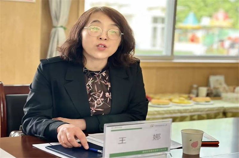 幼教专干王曼老师进行总结性发言,感谢专家组老师们的专业指导,在聆听