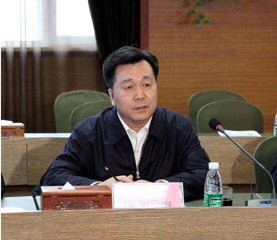 主任,今年1月14日,鞍山市人大常委会主任由鞍山市委书记韩玉起兼任