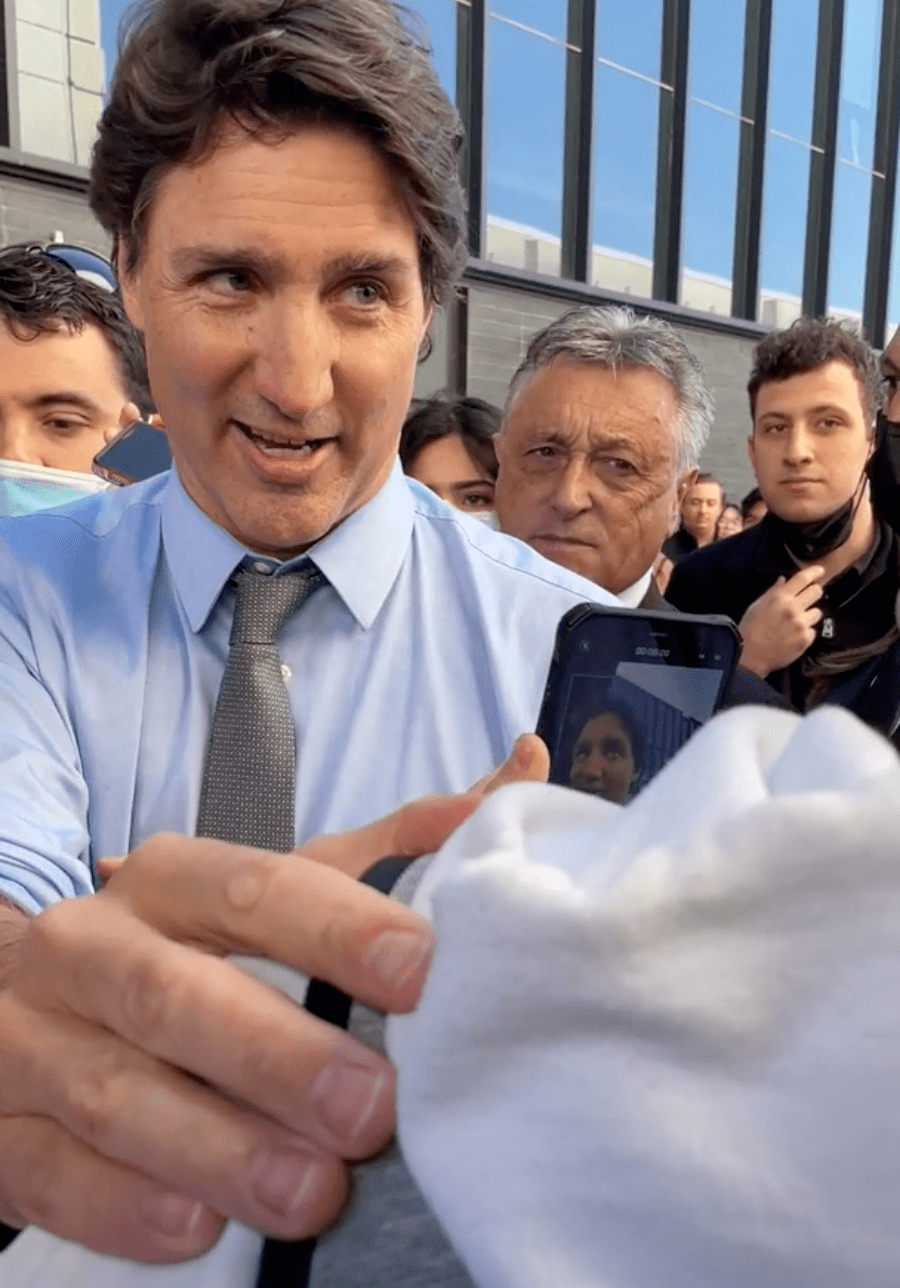 特鲁多优雅回怼反堕胎支持者:女性不需要别人告诉她们如何掌控自己的