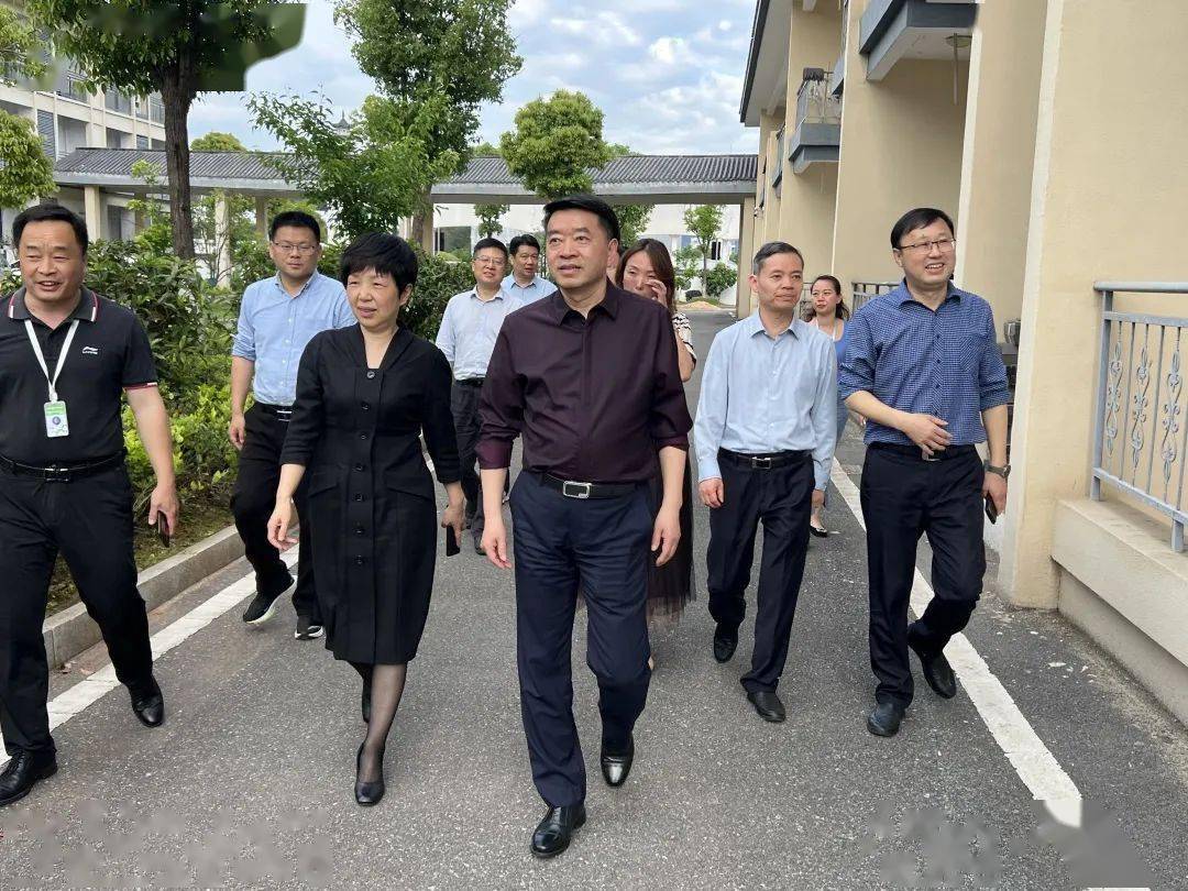 市人大常委会党组成员,秘书长刘少旺,横峰县委书记潘琍,横峰县人大