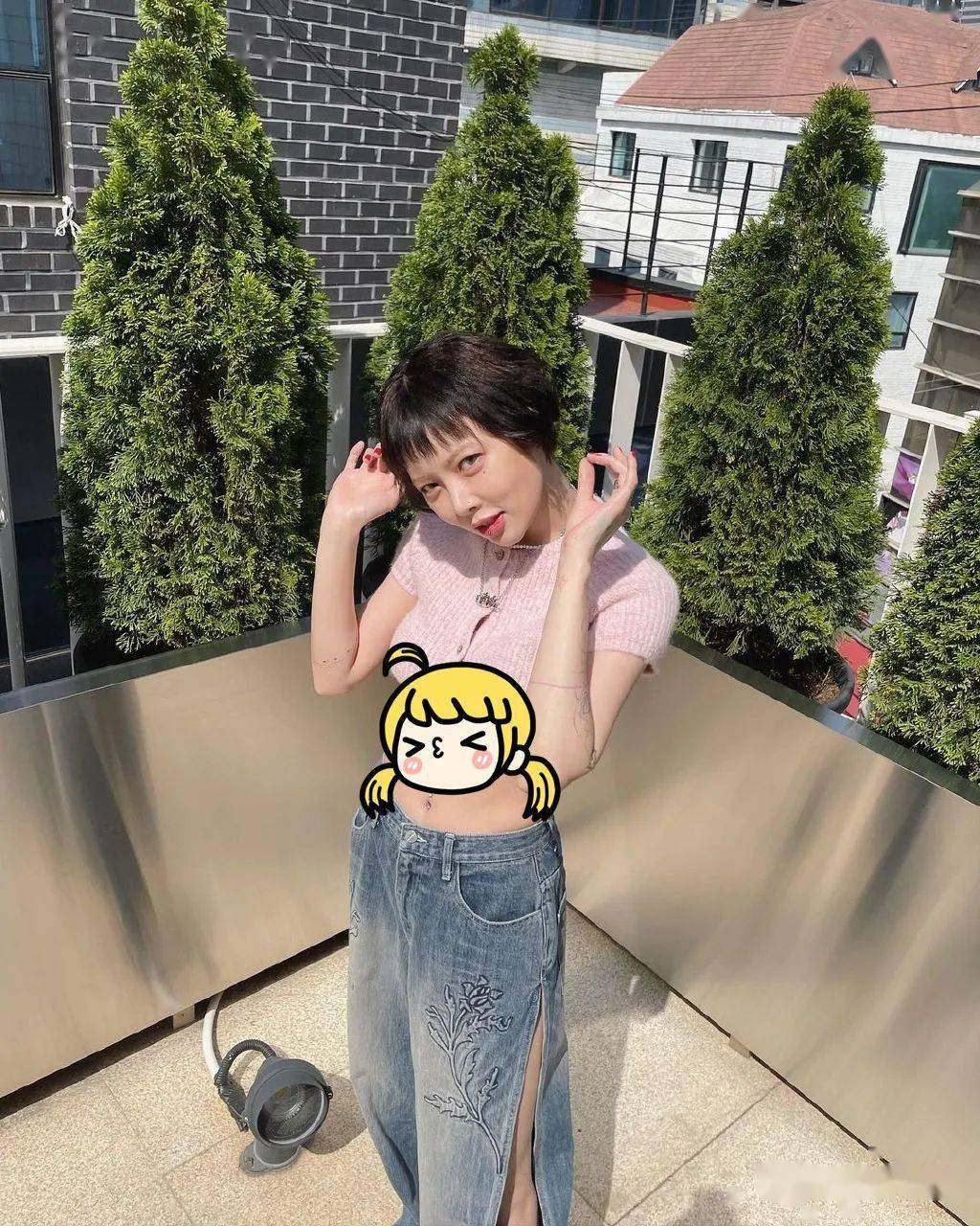 让她们忍痛演出,韩网友不满?_神童_文彬_争议