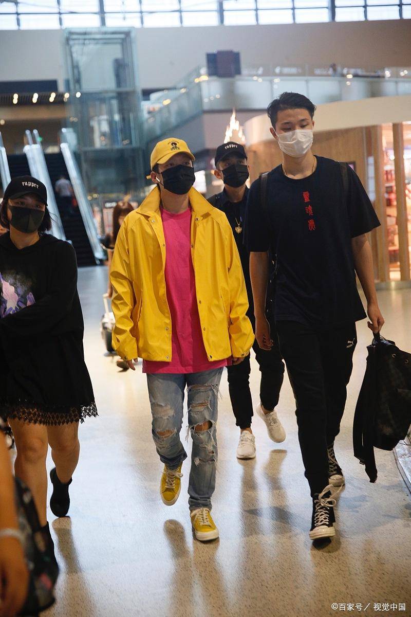 近日,嘻哈歌手pgone试图通过短视频平台复出的消息引起