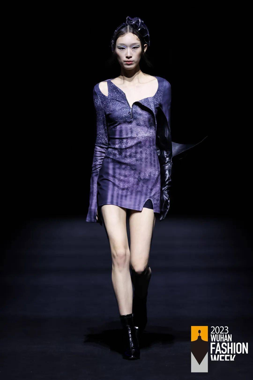 王 睿,魏诗雨吴心怡,张 哲,周子睿首登武汉时装周的设计师刘嘉琪选择